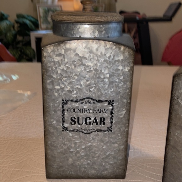 ๐กHOBBY LOBBY TIN CANISTER SET - Picture 2 of 7